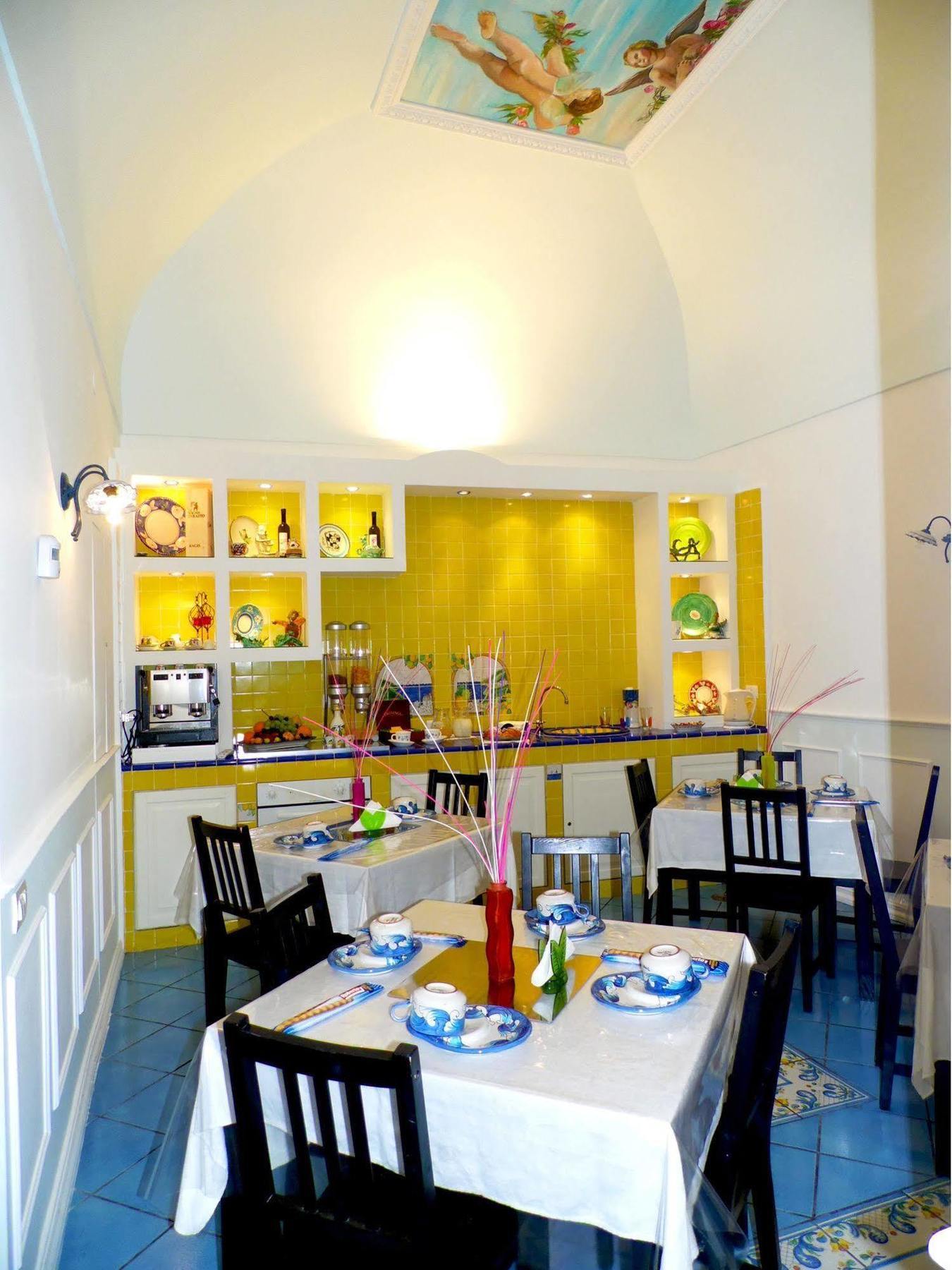 Dimora Carlo III Bed & Breakfast วิเอตริ ภายนอก รูปภาพ